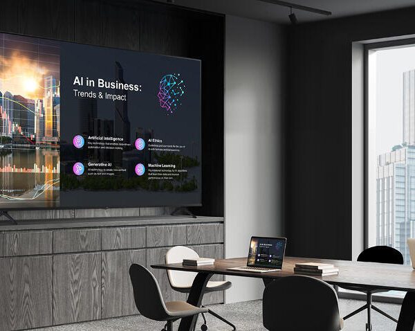 LG 43" PK640S UHD 16/7 270Cd/m² SoC TV Signage