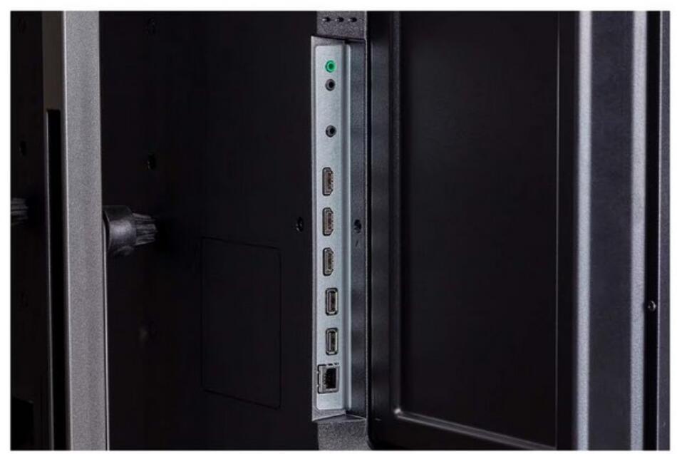 MONITOR LG 55" UL5Q UHD 24/7 500Cd/m² SoC webOS 6.1 - Imagen 8